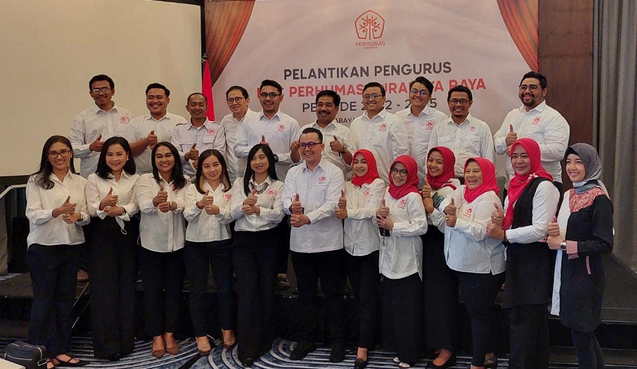 Para Pengurus Baru BPC Perhumas Surabaya Raya periode 2022-2025.(Foto:Pul)